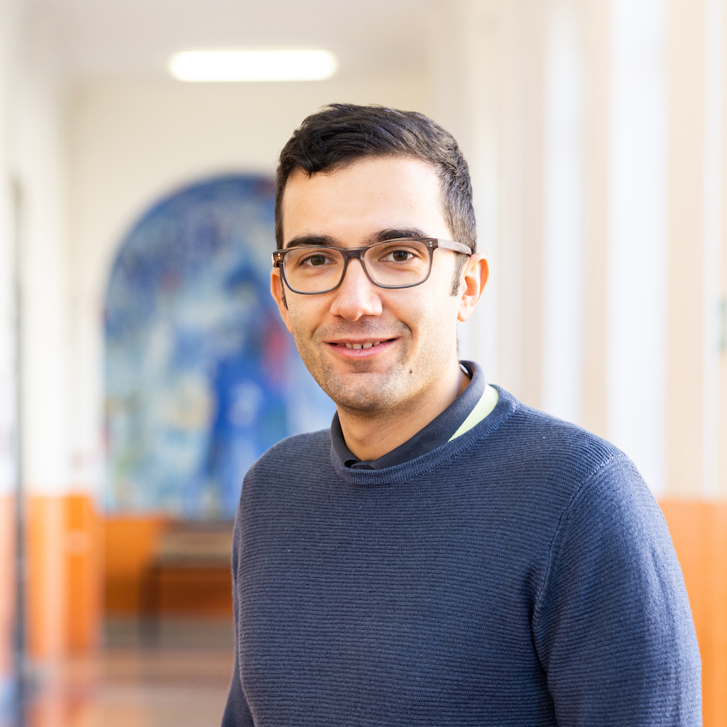 alessandro-italia-docente-italiano-scuola-secondaria-primo-grado-mandelli